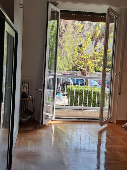 Chic Comfort: Where Cozy Meets Professional Athen Exterior foto